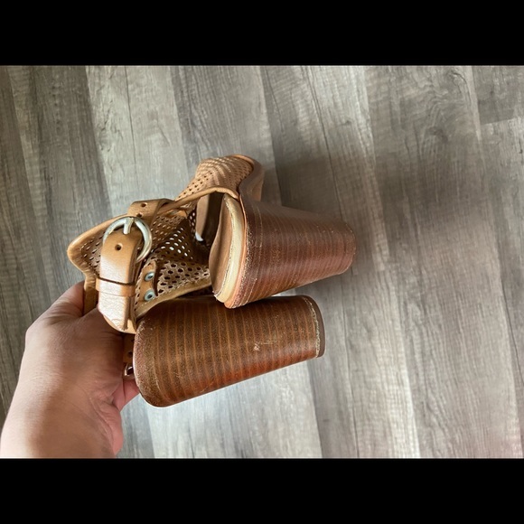 Rag & Bone Tan Leather Cutout Sling back Heel Sandals - Picture 5 of 7